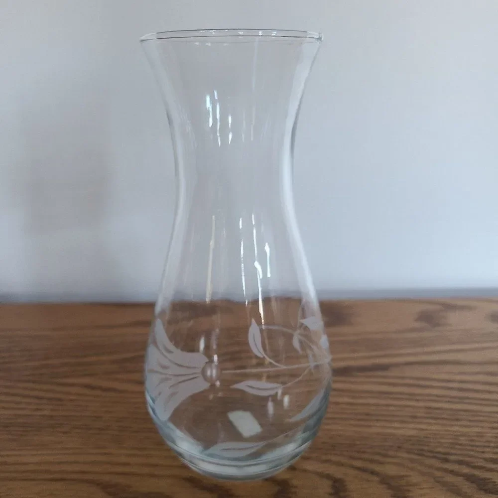 Pasabahce Floral Etched Glass Vase  |  Made in Turkey  |  Beautiful!